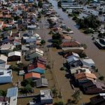 Inundaciones causan decenas de muertes y daños en Río Grande do Sul, Brasil.