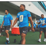 Chargers confían en su grupo de linebackers para liderar la defensa en 2025